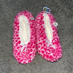 2 pairs of slipper socks